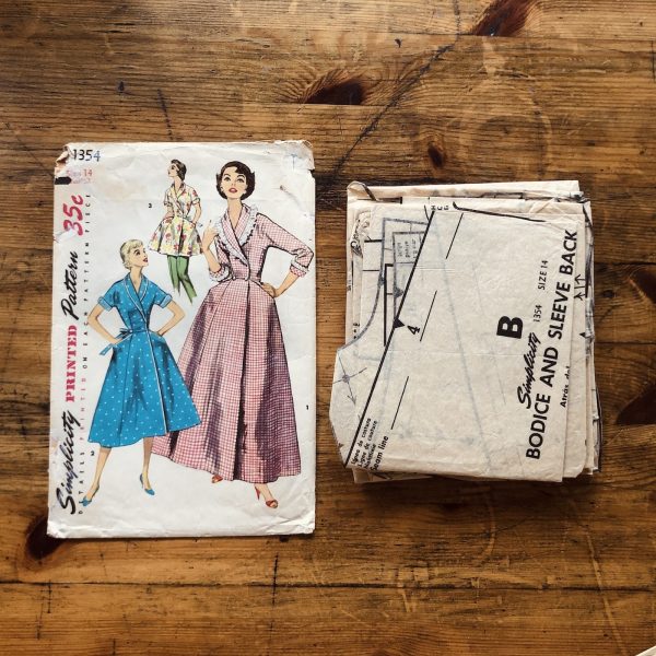 s1354_housecoat_pattern_pieces