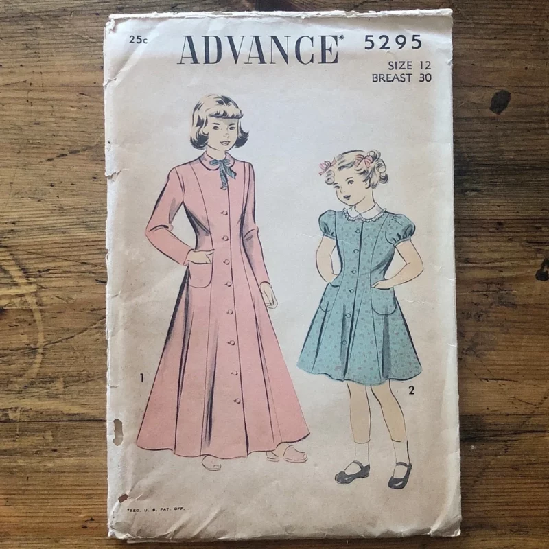 1949 Maxi Housecoat L Child Original 40s Boudoir Paper Sewing Pattern Advance #5295 Bust 30”/76cm • cover