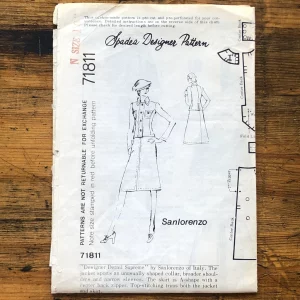 sd71811front factory fold 1971 italian designer suit "San Lorenzo of Italy" original 70s mod tailored paper sewing pattern Spadea #71811 bust 33”/ 84cm - front