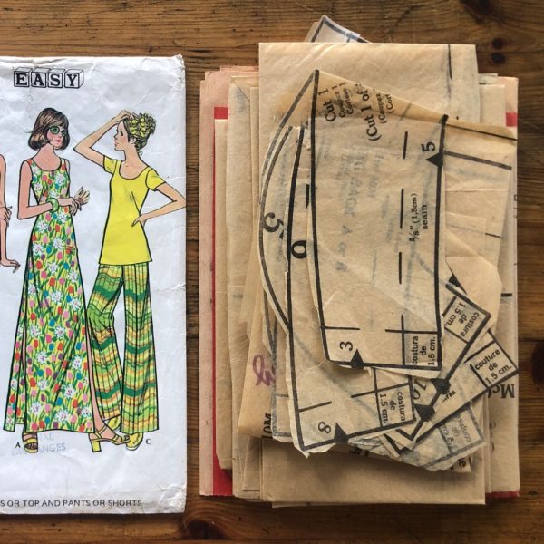 m3559pieces complete 1973 wardrobe essentials original 70s paper sewing pattern mc call’s #3599 bust 32.5" - pieces